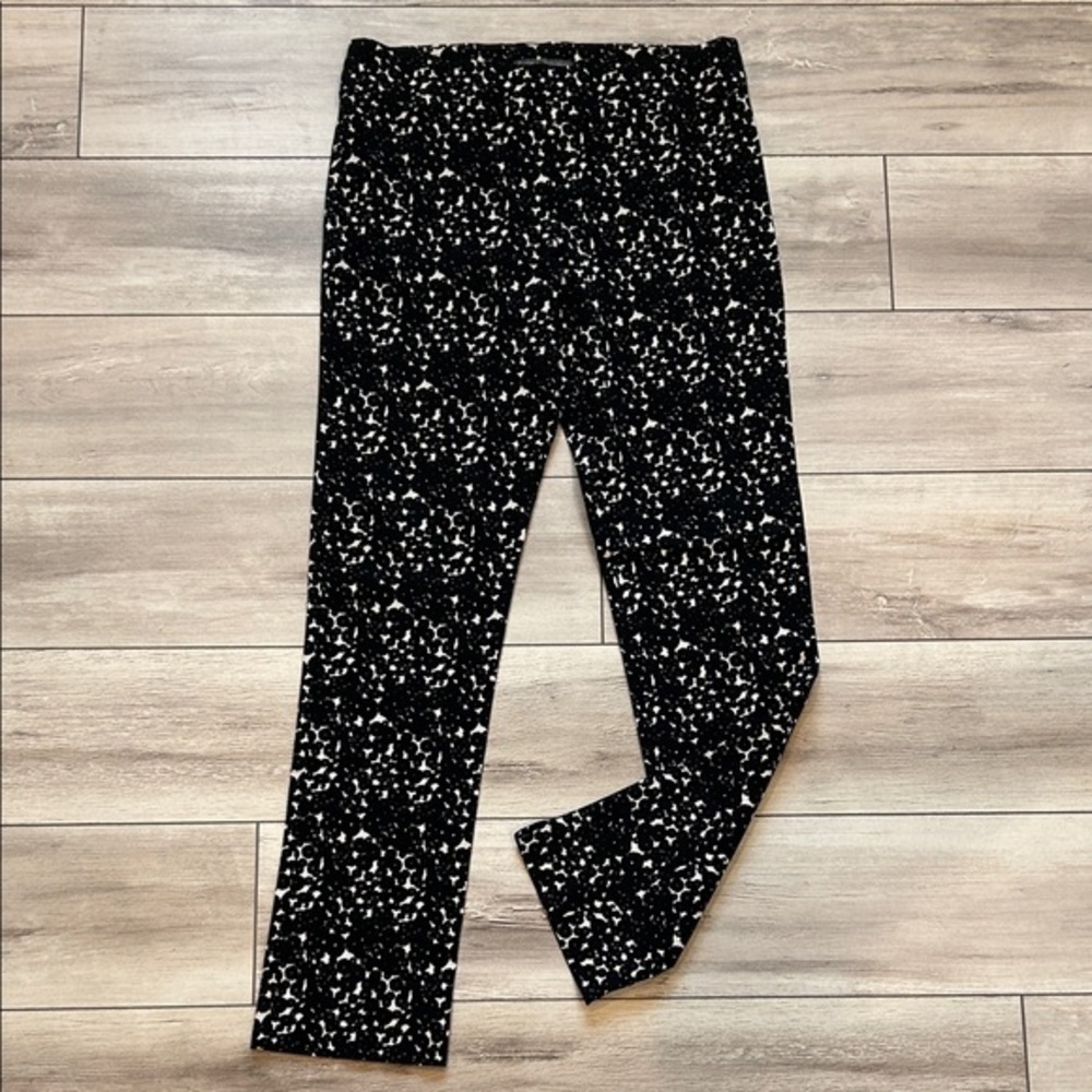 Erica Taylor black and white patterned pull on straight leg stretch pants size L